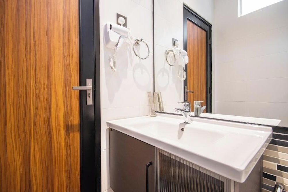 Фото Flemington Hotel