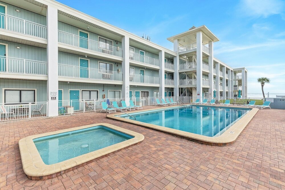Фото Coastal Waters Inn