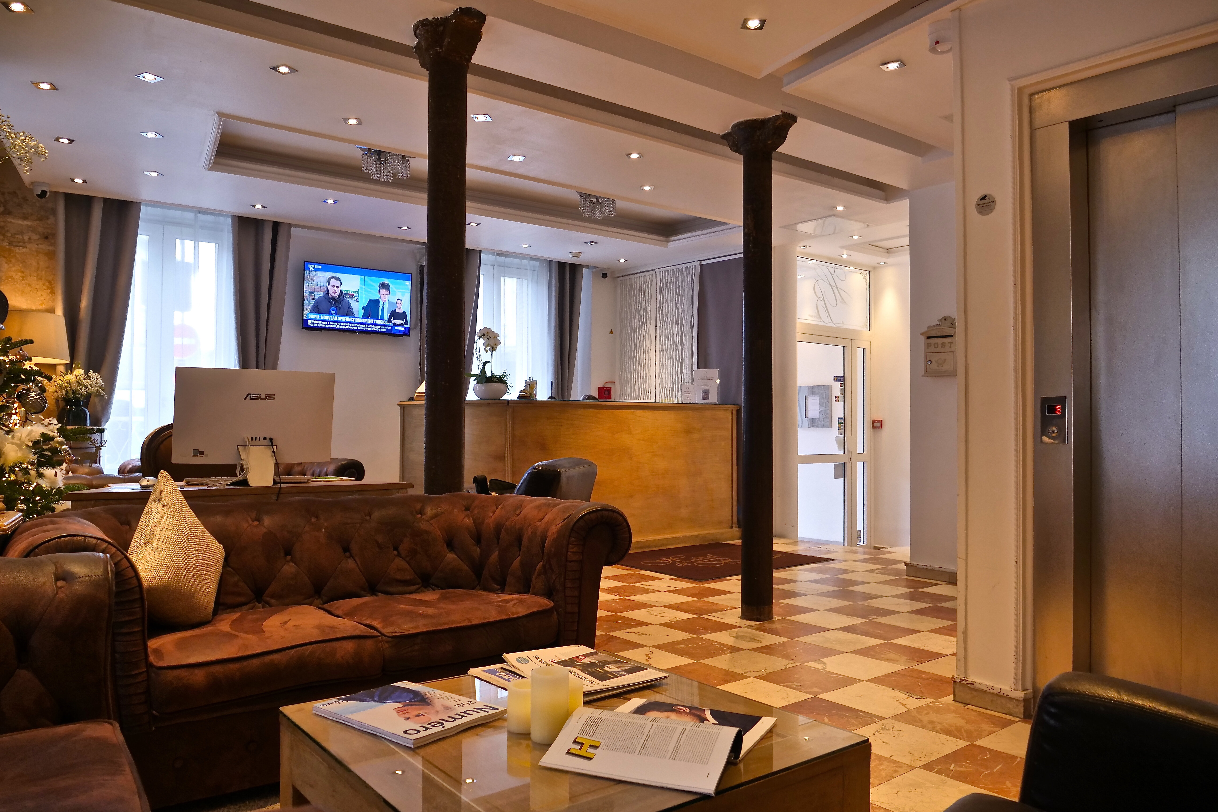 Фото Hôtel de Bellevue 