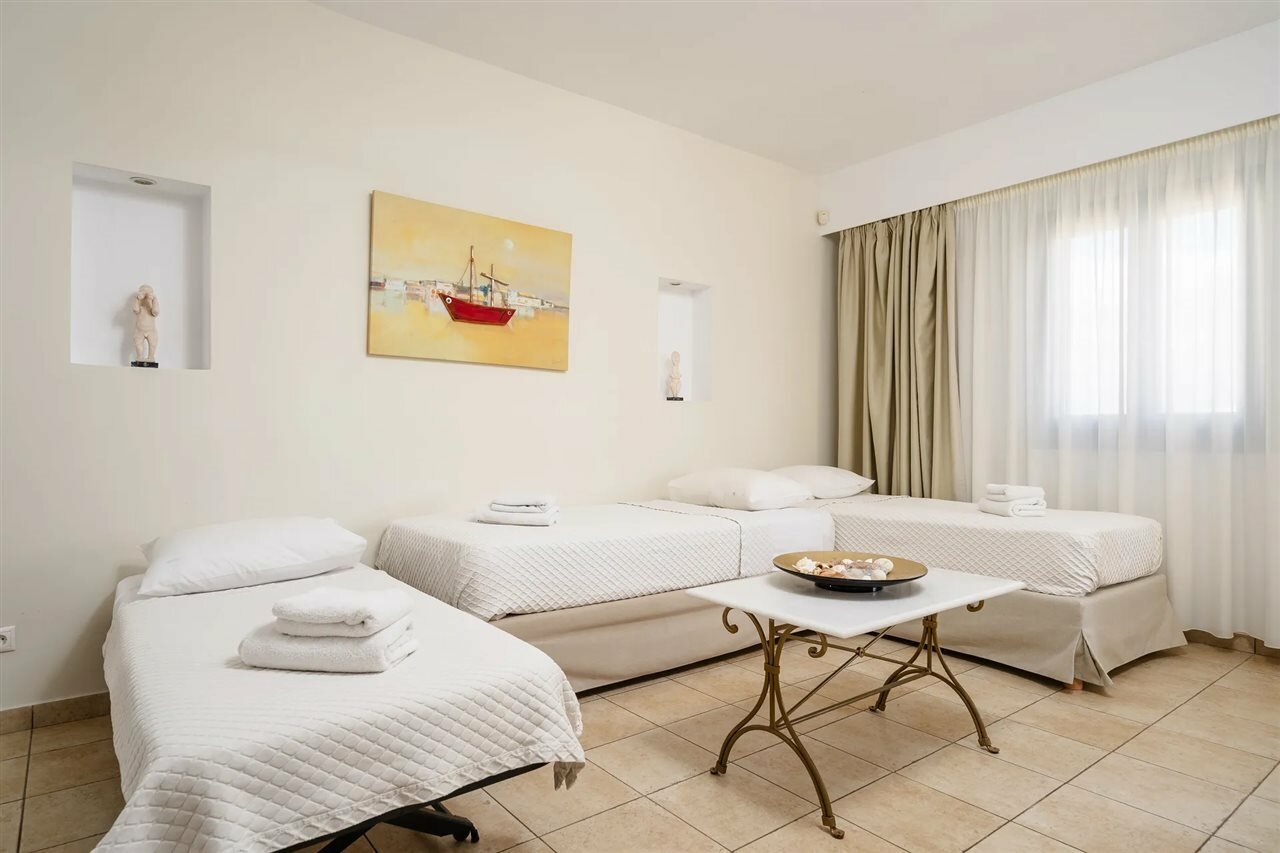 Фото Mitos Suites