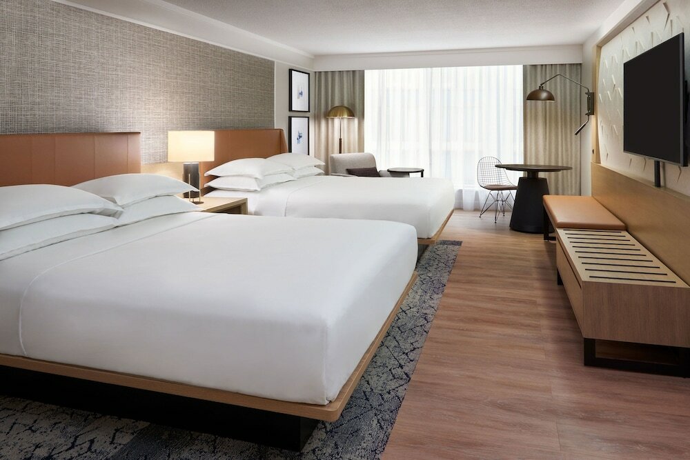 Фото Sheraton Gateway Hotel In Toronto International Airport