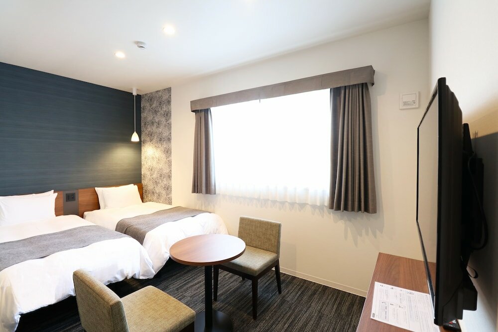 Фото M's Hotel Nijojo Oike