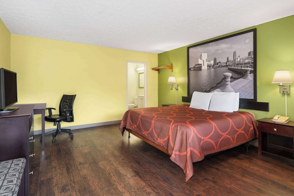 Фото Super 8 by Wyndham Youngstown/Girard