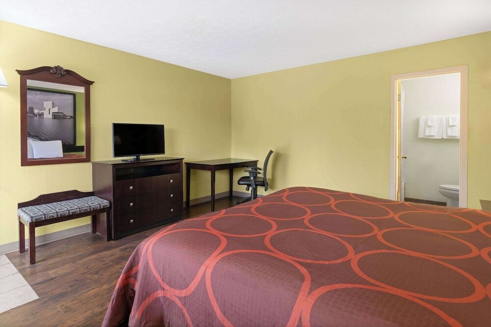 Фото Super 8 by Wyndham Youngstown/Girard