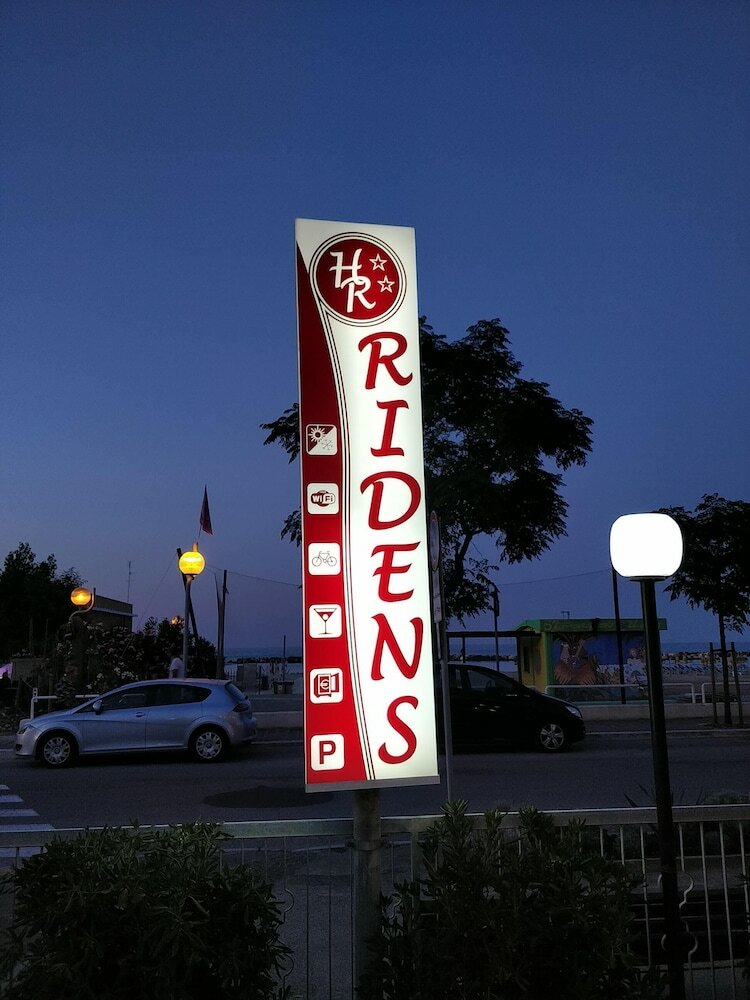 Фото Hotel Ridens