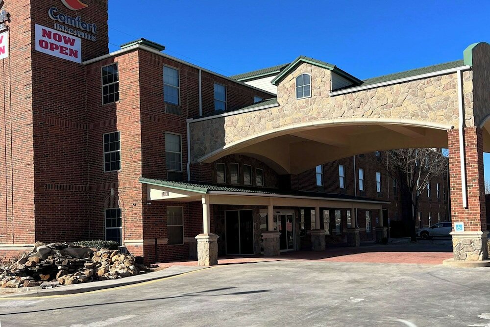 Фото Comfort Inn & Suites