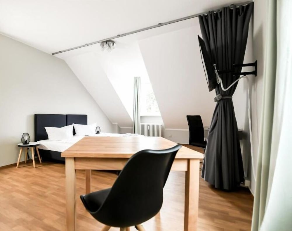 Фото Hotel Blutenburg