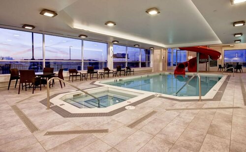 Гостиница Hampton Inn & Suites - Medicine Hat, Alberta, Canada в Медисин-Хэт