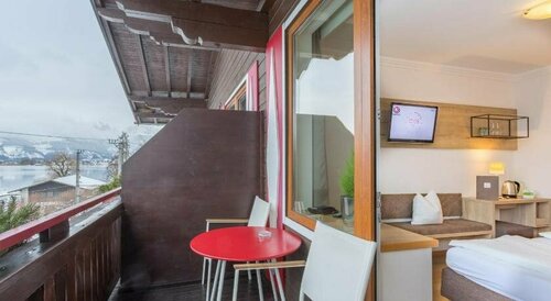 Гостиница Hotel Seehof в Цель-ам-Зе