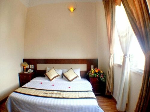 Гостиница Hung Vuong Hotel в Куангнгае