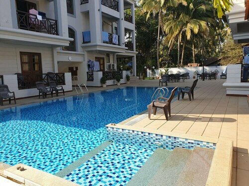 Гостиница Coastal Suites в Бенаулиме