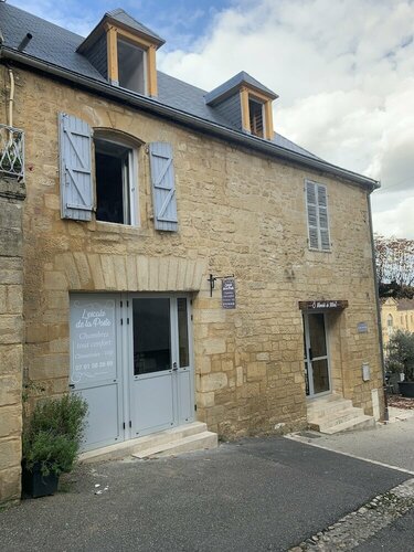 Гостиница L'Escale de la Poste в Гурдоне