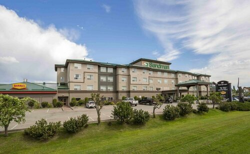 Гостиница Sandman Hotel Quesne в Квенеле