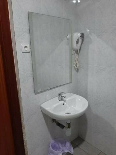 Гостиница Pension La Ferroviaria в Сарагосе