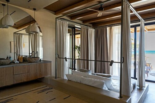 Гостиница Unique Blue! Resort and Villas Adults Only в Картеросе