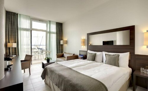 Гостиница Best Western Premier Hotel Beaulac в Нёвшателе