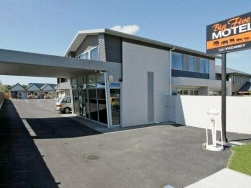 Гостиница Big Five Motel в Палмерстон-Норт