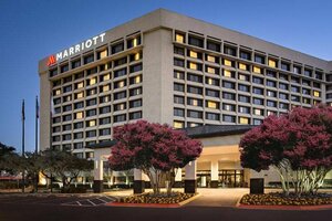 Гостиница Dallas/Addison Marriott Quorum by the Galleria