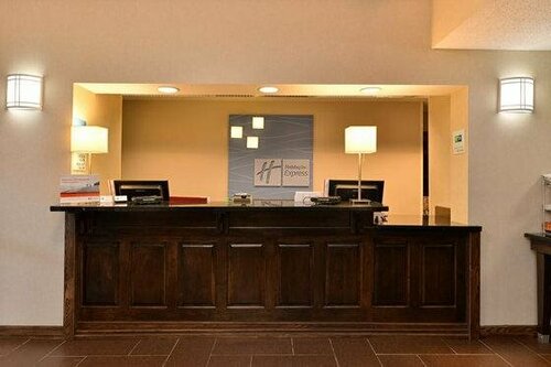 Гостиница Holiday Inn Express & Suites St Marys, an Ihg Hotel в Сент Мерис
