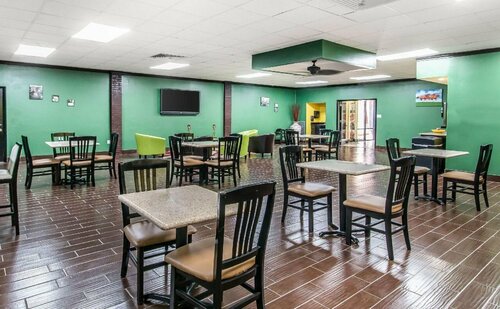 Гостиница Quality Inn Hinesville - Fort Stewart Area в Хайнсвилле
