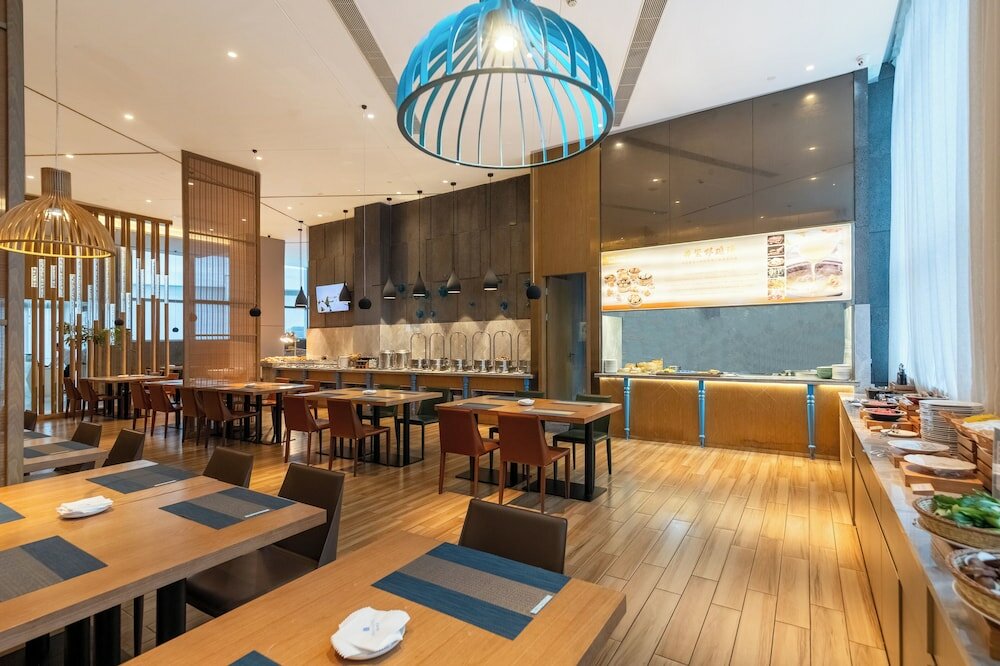 Фото Royce Hotel Shenzhen