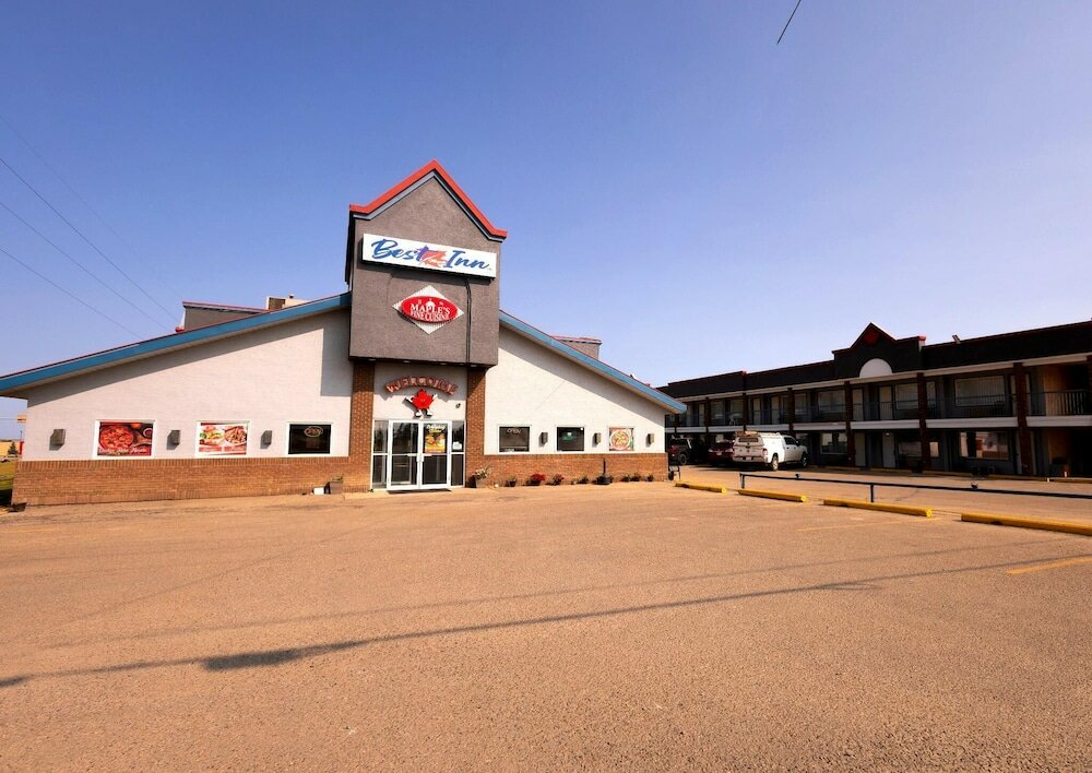 Фото BCMInns Drayton Valley