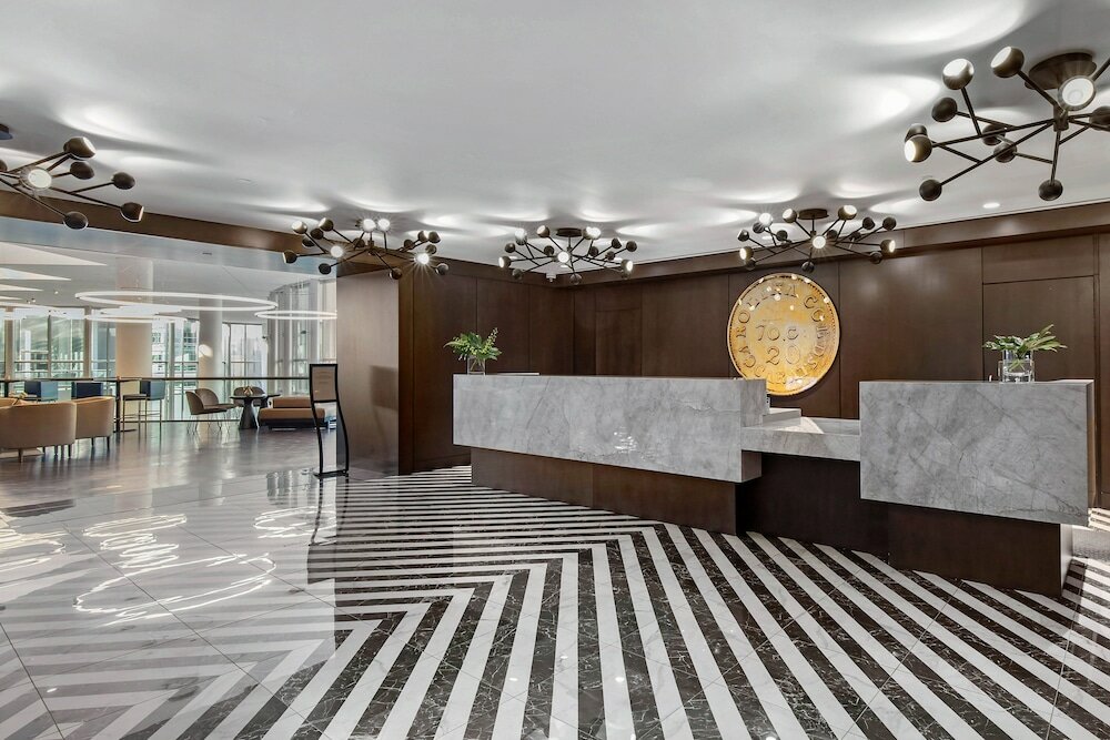 Фото Omni Charlotte Hotel