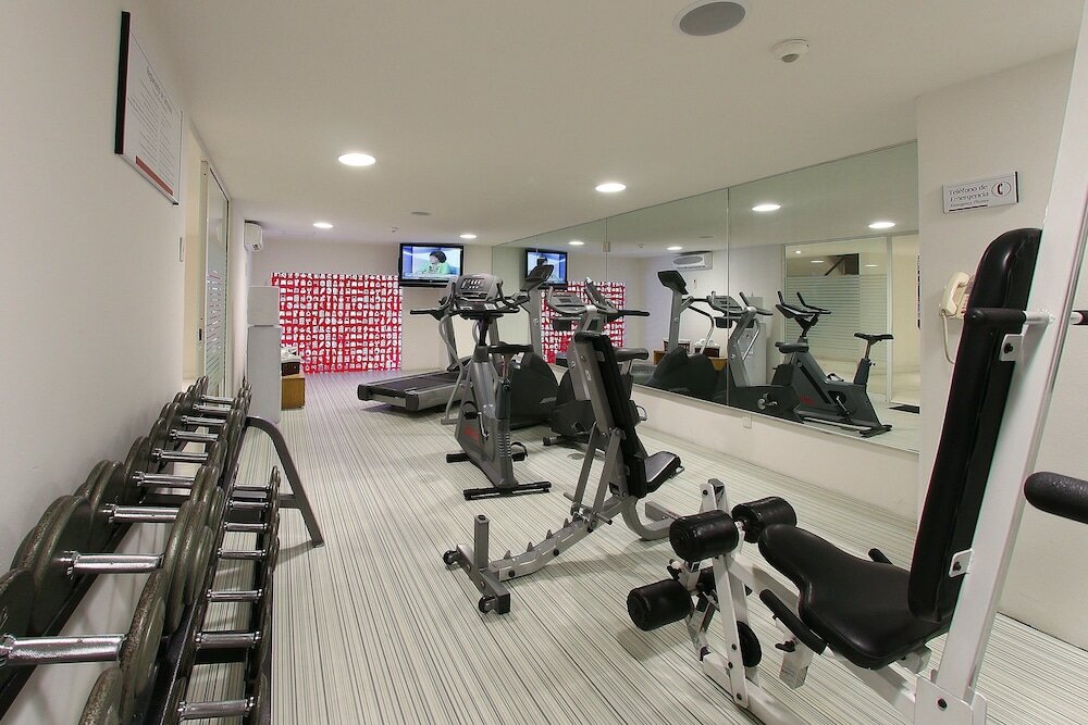 Фото Fiesta Inn Naucalpan