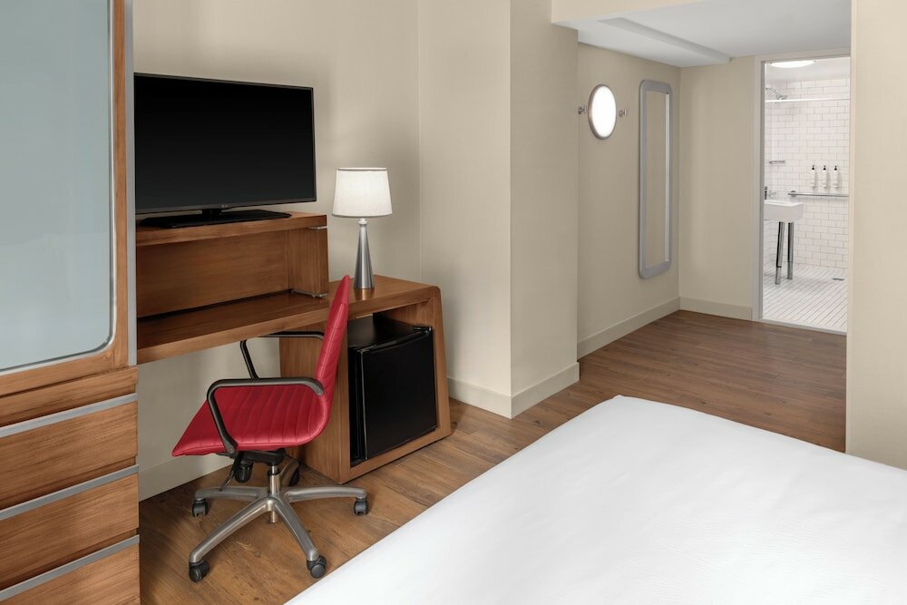 Фото Fairfield Inn by Marriott New York Manhattan/Financial District