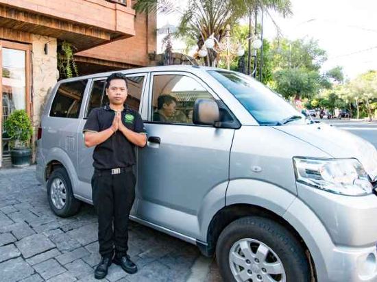 Фото Hadi Poetra Hotel