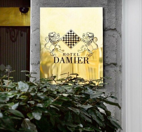 Гостиница Hotel Damier в Харелбеке