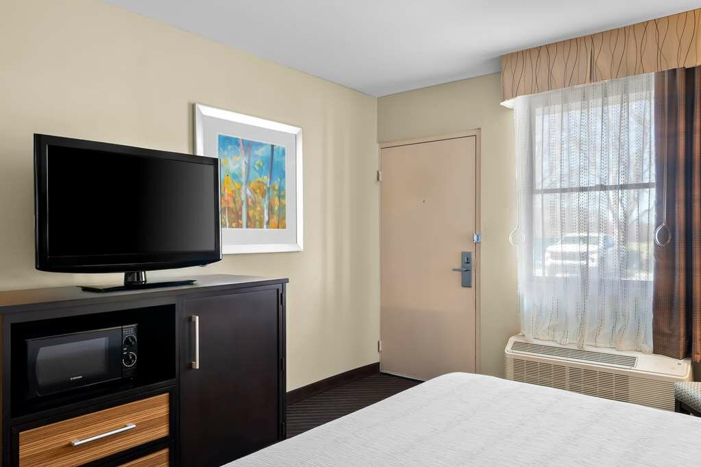 Фото Best Western Newport Inn