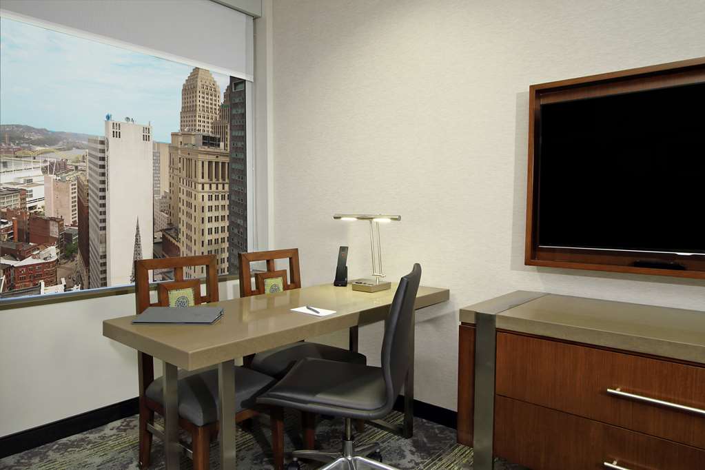Фото Embassy Suites by Hilton Pittsburgh Downtown
