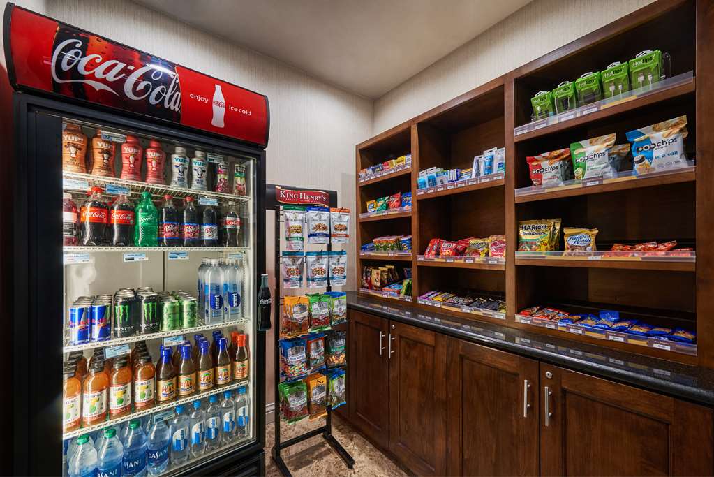 Фото DoubleTree by Hilton Fullerton