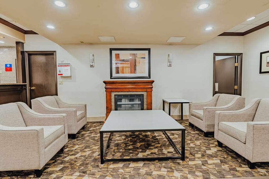 Фото SureStay Plus Hotel by Best Western Coquitlam