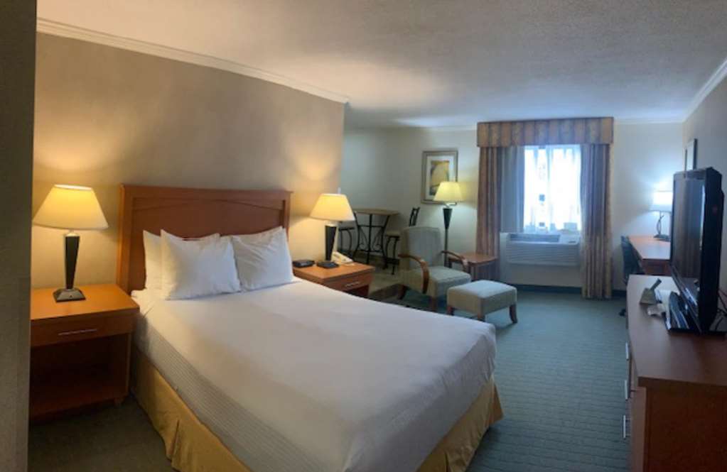 Фото Best Western Davison Inn