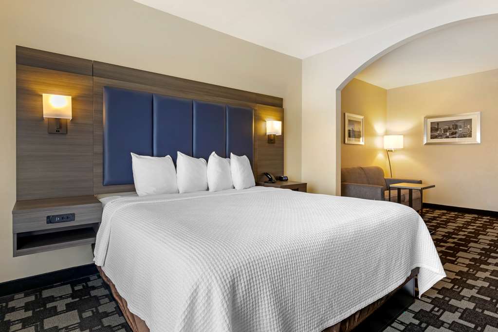 Фото Best Western Seminole Inn & Suites