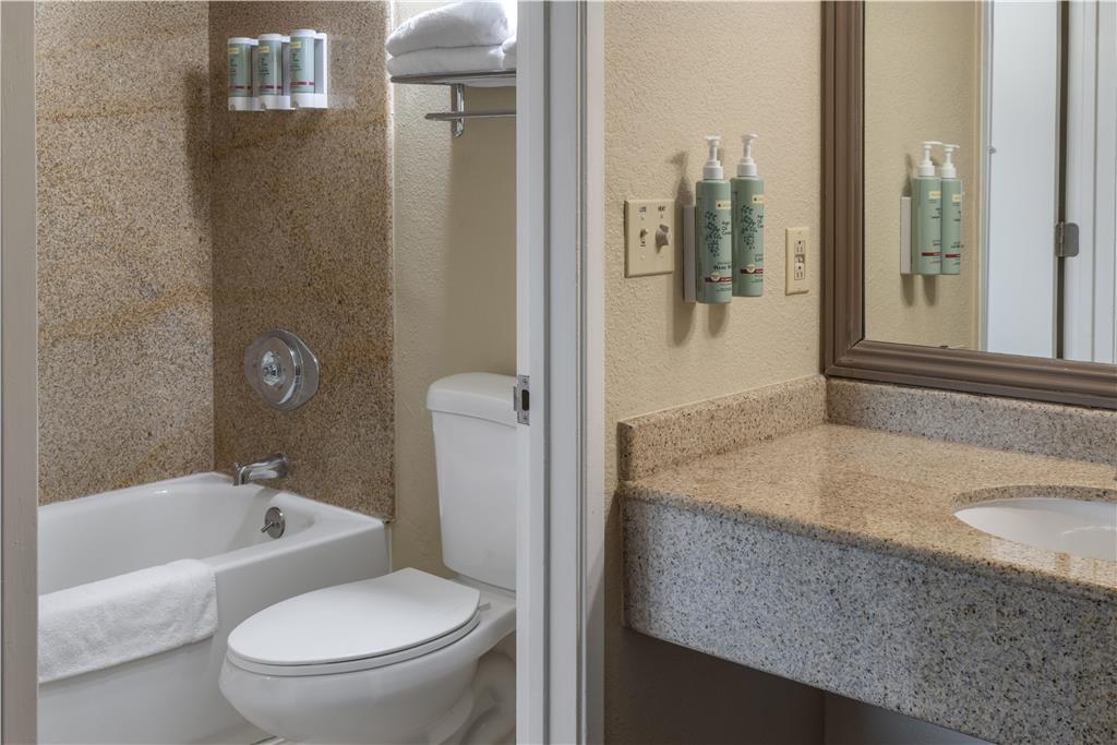 Фото Best Western Heritage Inn