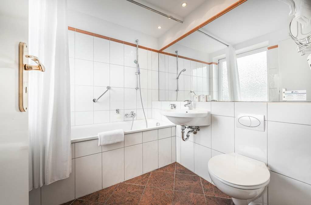 Фото Best Western Raphael Hotel Altona