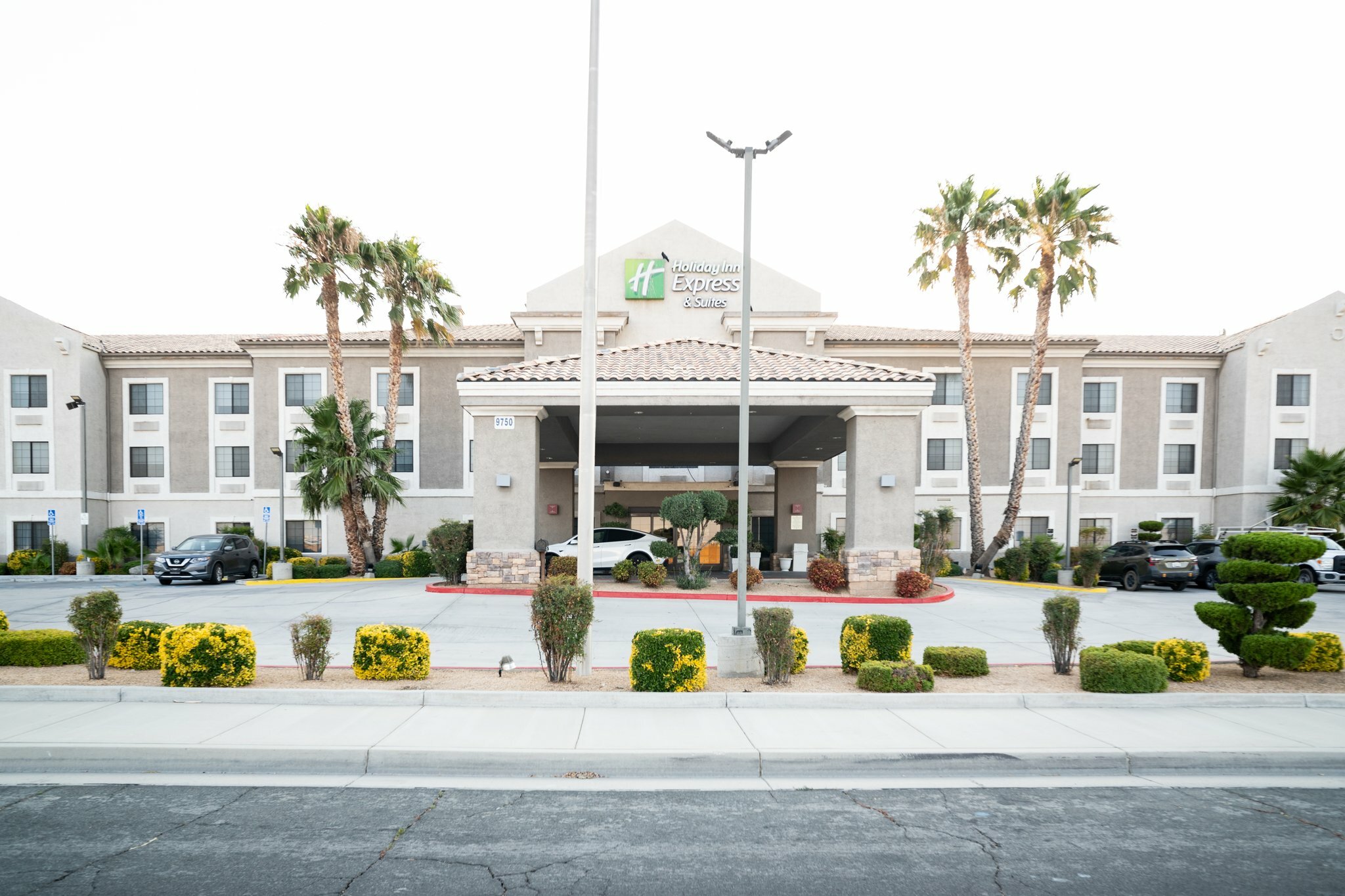 Фото Holiday Inn Express Hotel & Suites Hesperia, an Ihg Hotel