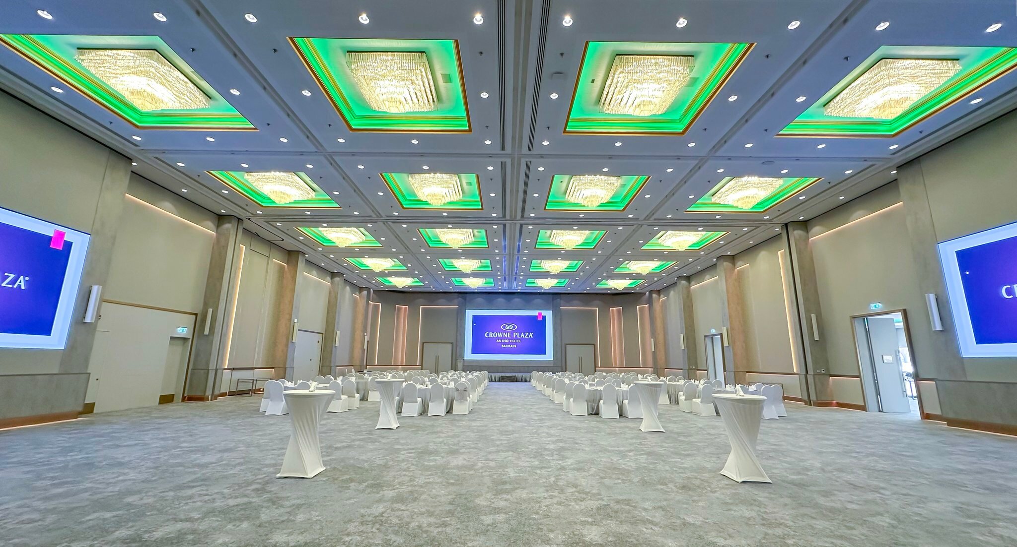 Фото Crowne Plaza Bahrain