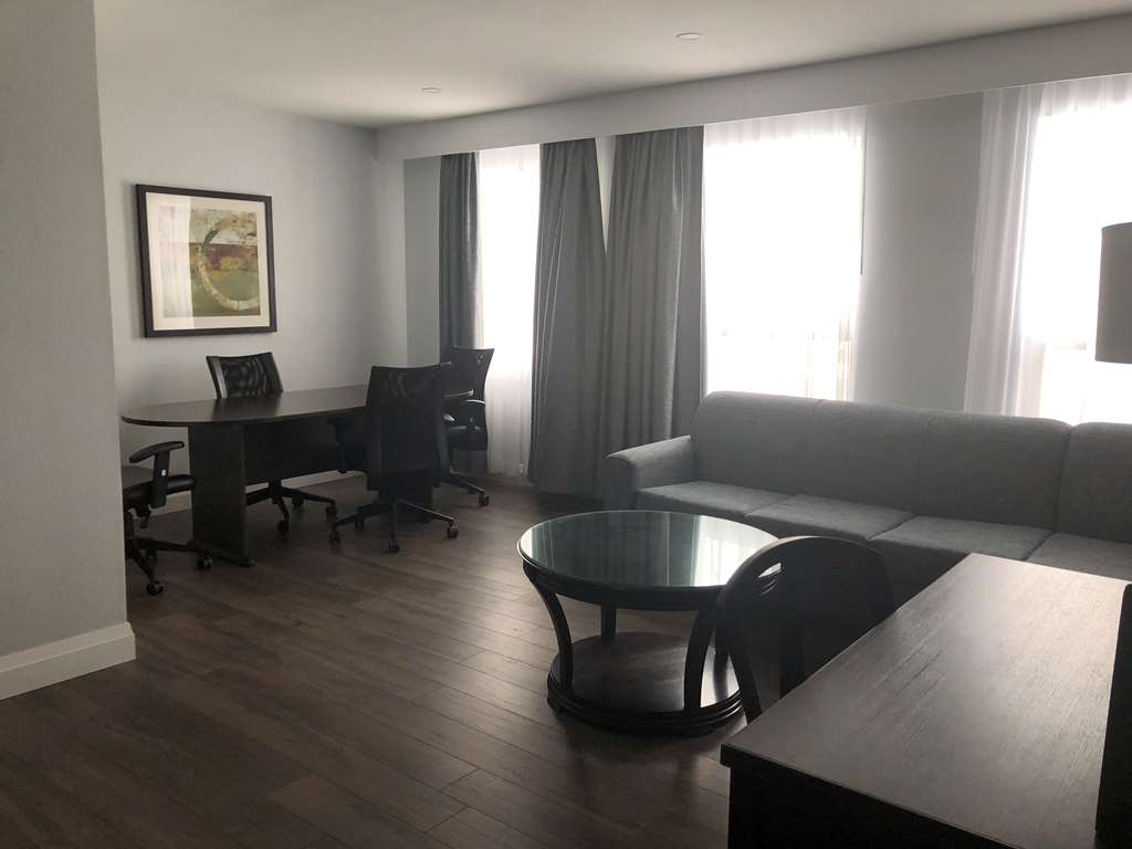 Фото Best Western Plus Barrie
