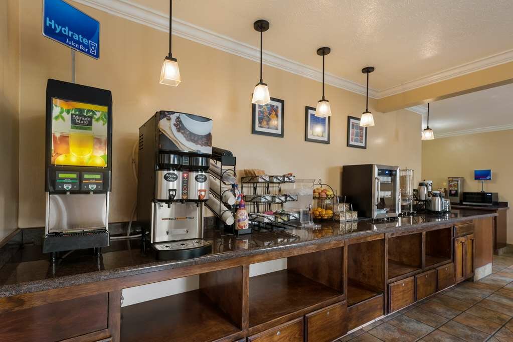 Фото Best Western Salinas Valley Inn & Suites