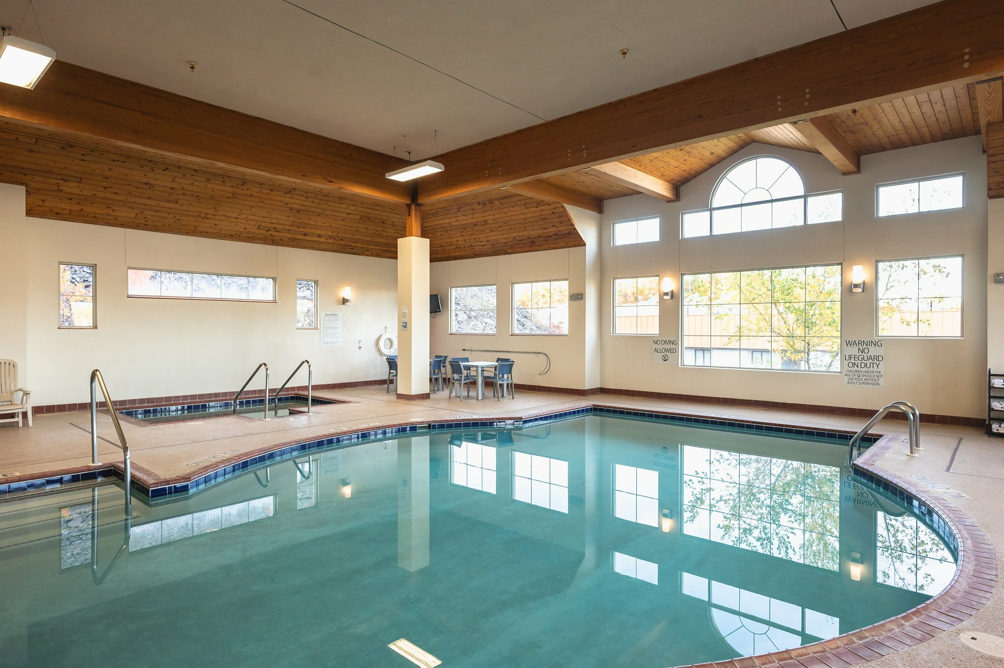 Фото Holiday Inn Express Houghton-Keweenaw, an Ihg Hotel