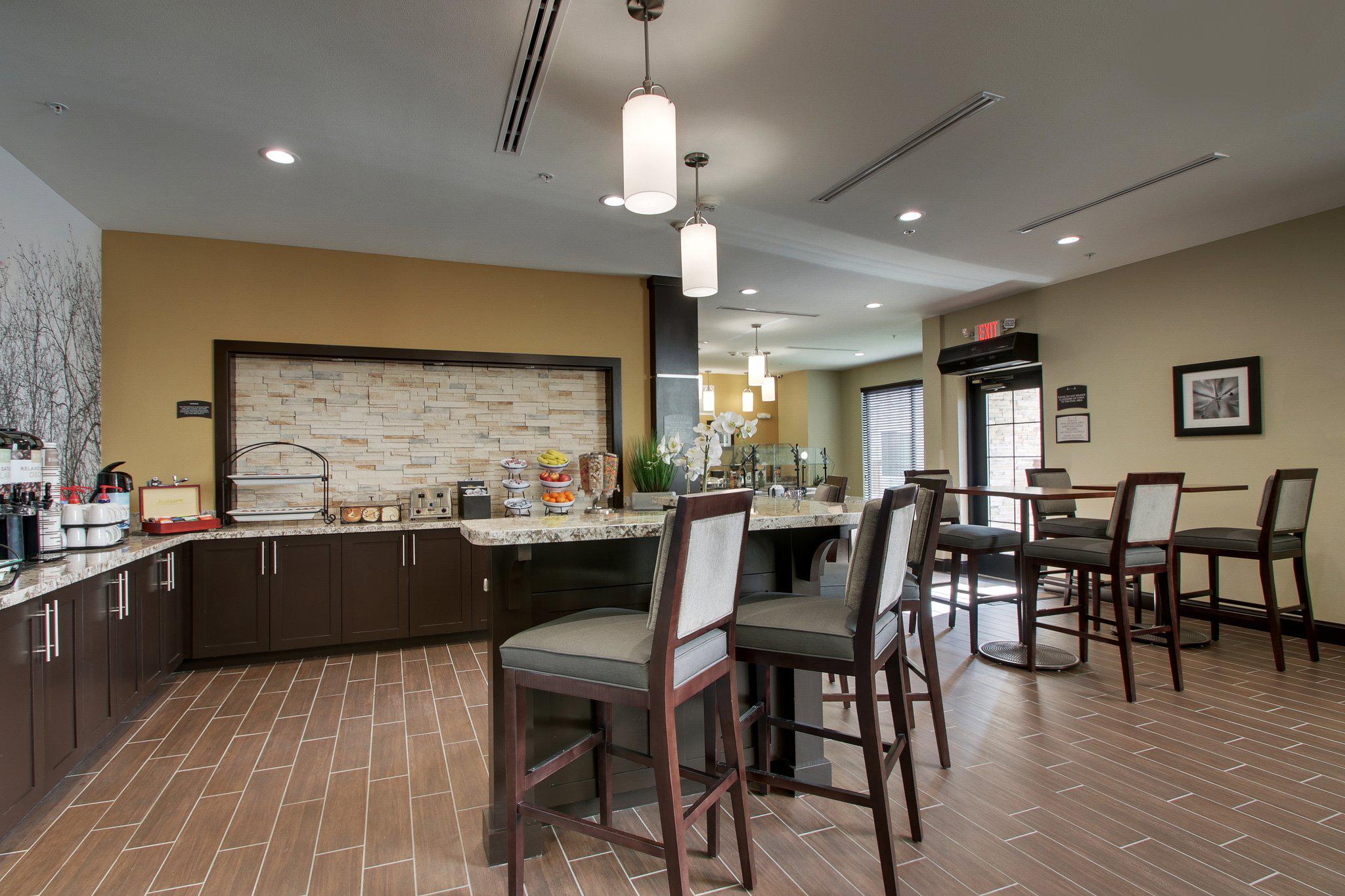 Фото Staybridge Suites Plano - The Colony, an Ihg Hotel