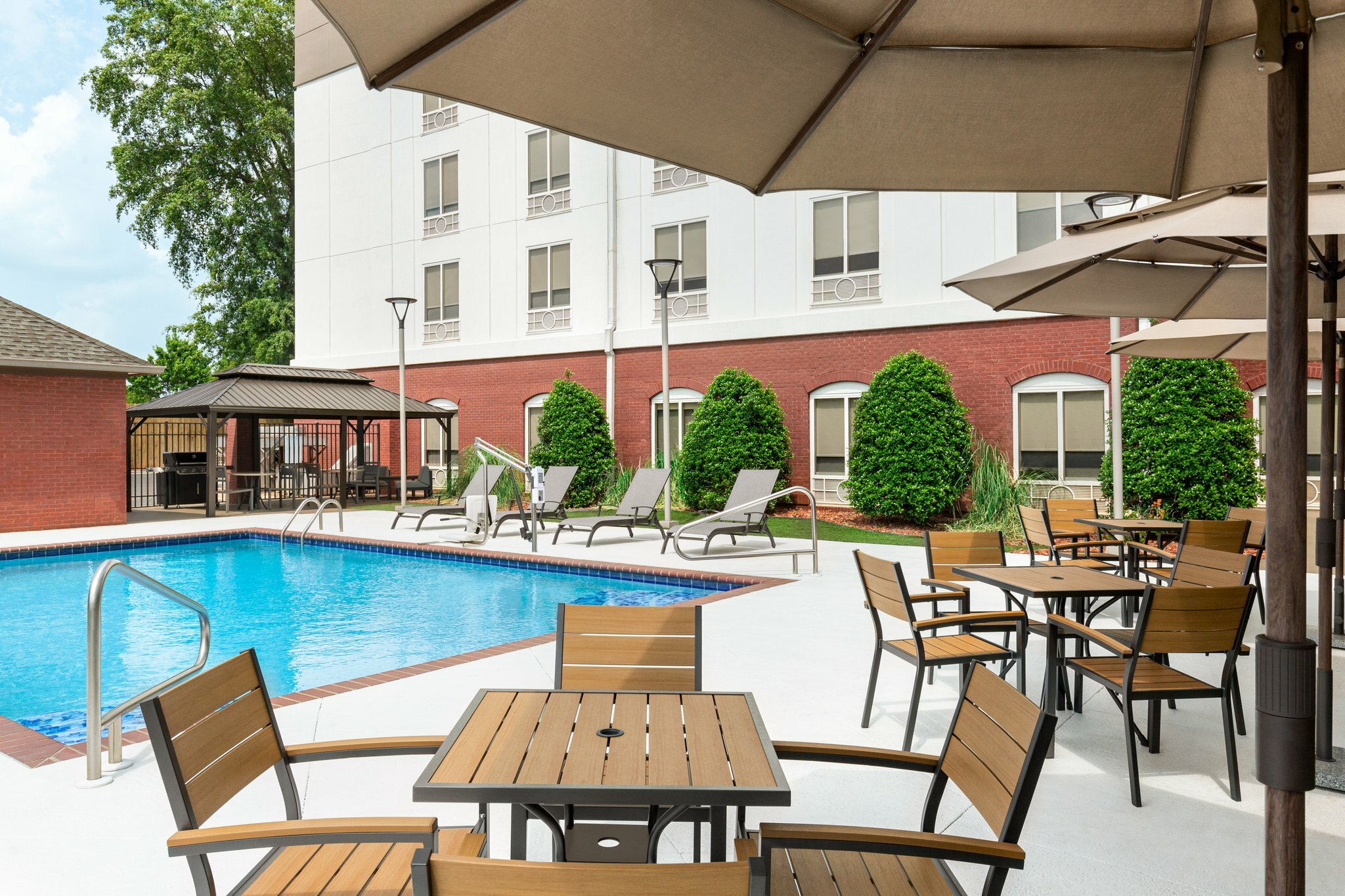 Фото Holiday Inn Express & Suites Tuscaloosa-University, an Ihg Hotel