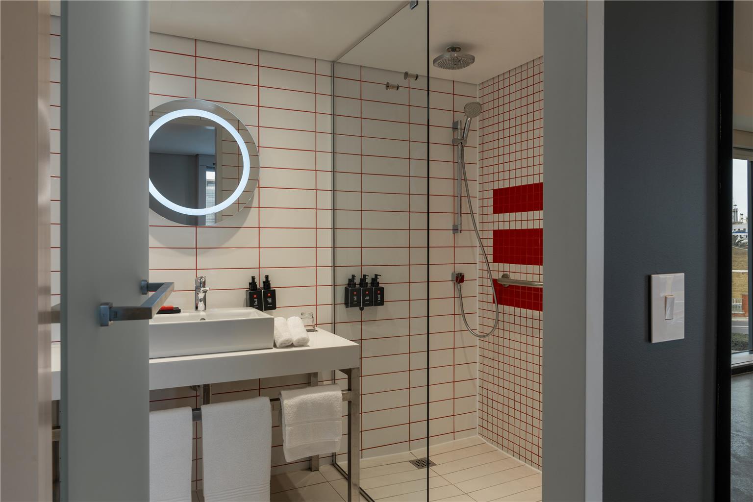 Фото Radisson Red Cape Town V&A Waterfront