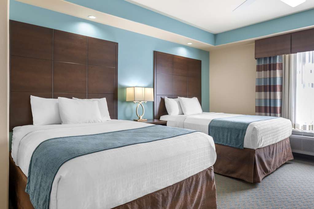 Фото Best Western Plus Midland Suites