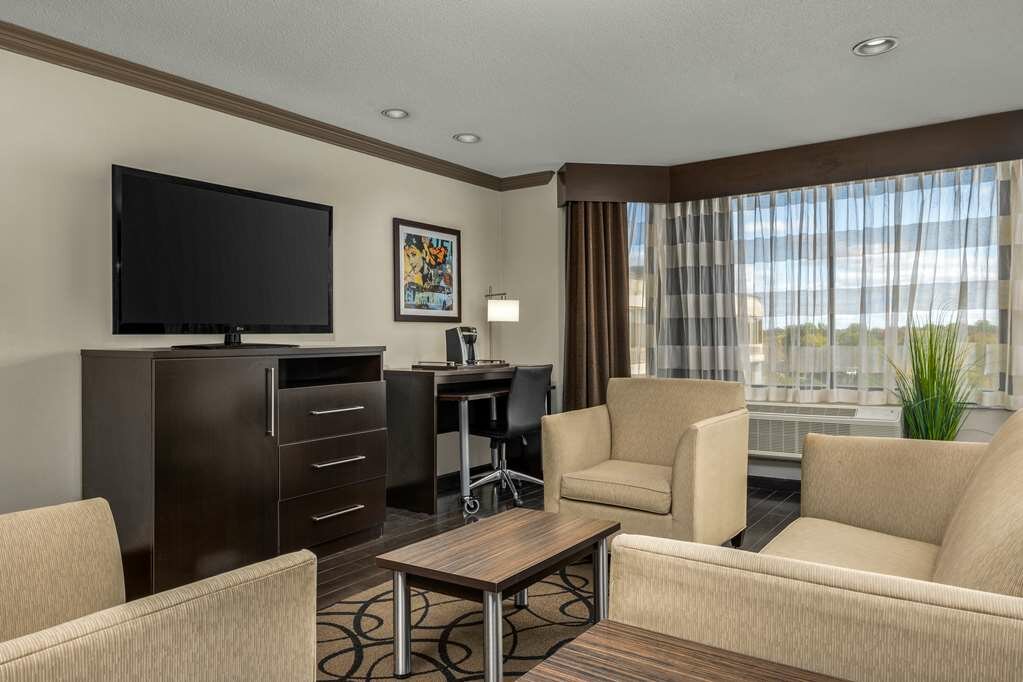 Фото The Verve Hotel Boston Natick, Tapestry Collection by Hilton