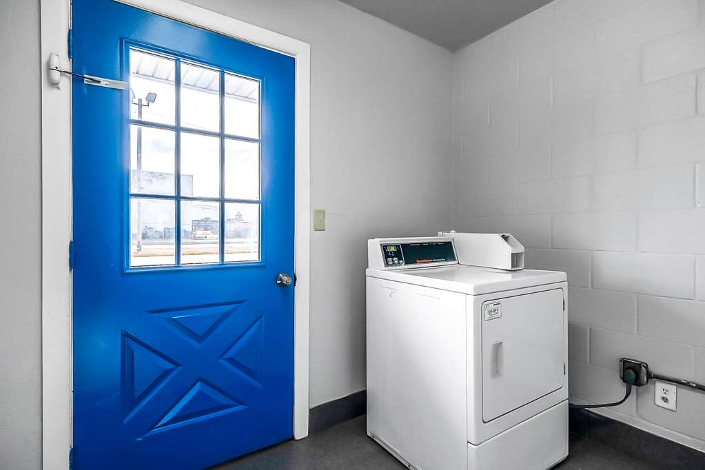 Фото SureStay Hotel by Best Western Oklahoma City West